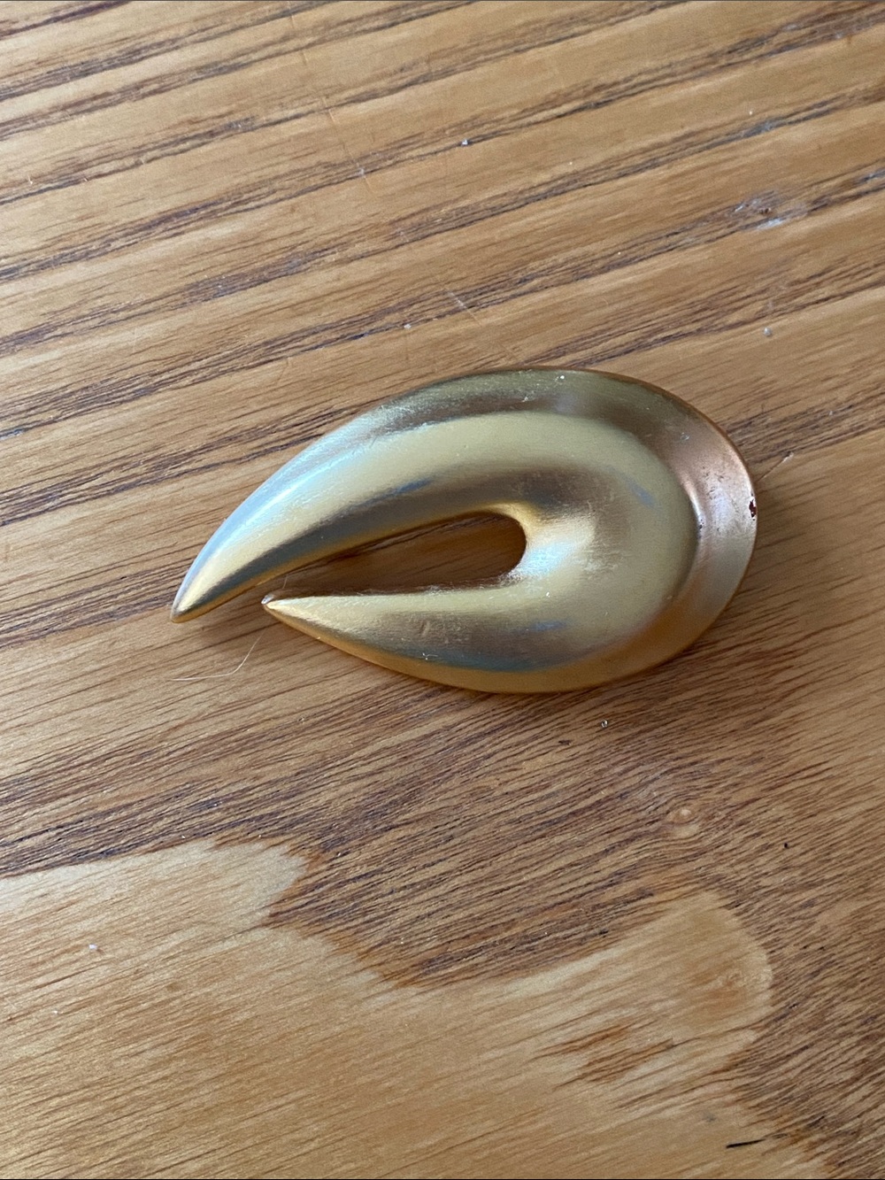 Vintage Gold-Tone Sculptural Leaf Brooch